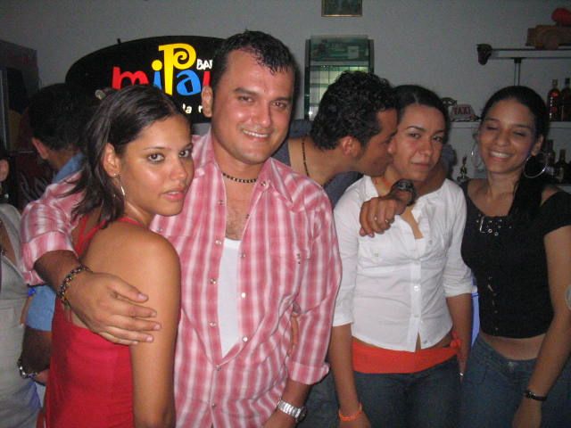 Foto 69 de Mi Pais · 9 de abril de 2005 en Mi Pais, Bucaramanga