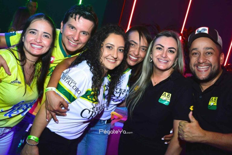 Foto 32 de Necio Bar · Final Bucaramanga vs. Santa Fe · 15 de junio de 2024 en Necio Bar, Bucaramanga