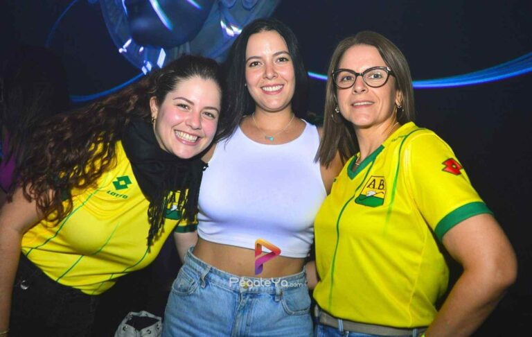 Foto 13 de Necio Bar · Final Bucaramanga vs. Santa Fe · 15 de junio de 2024 en Necio Bar, Bucaramanga