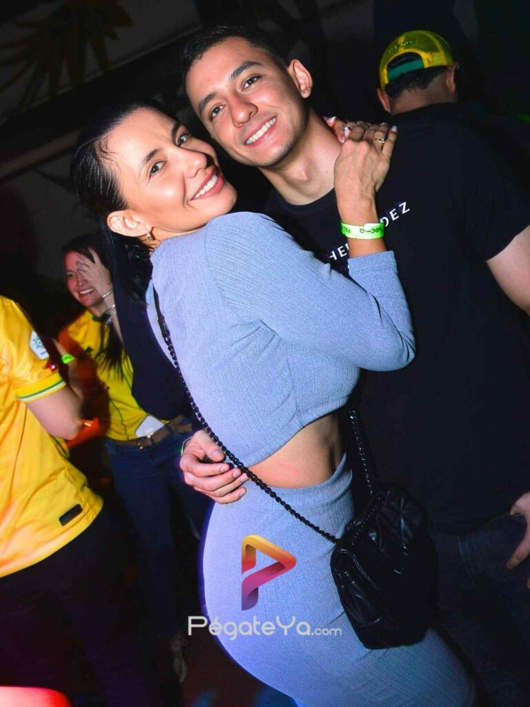Foto 5 de Necio Bar · Final Bucaramanga vs. Santa Fe · 15 de junio de 2024 en Necio Bar, Bucaramanga